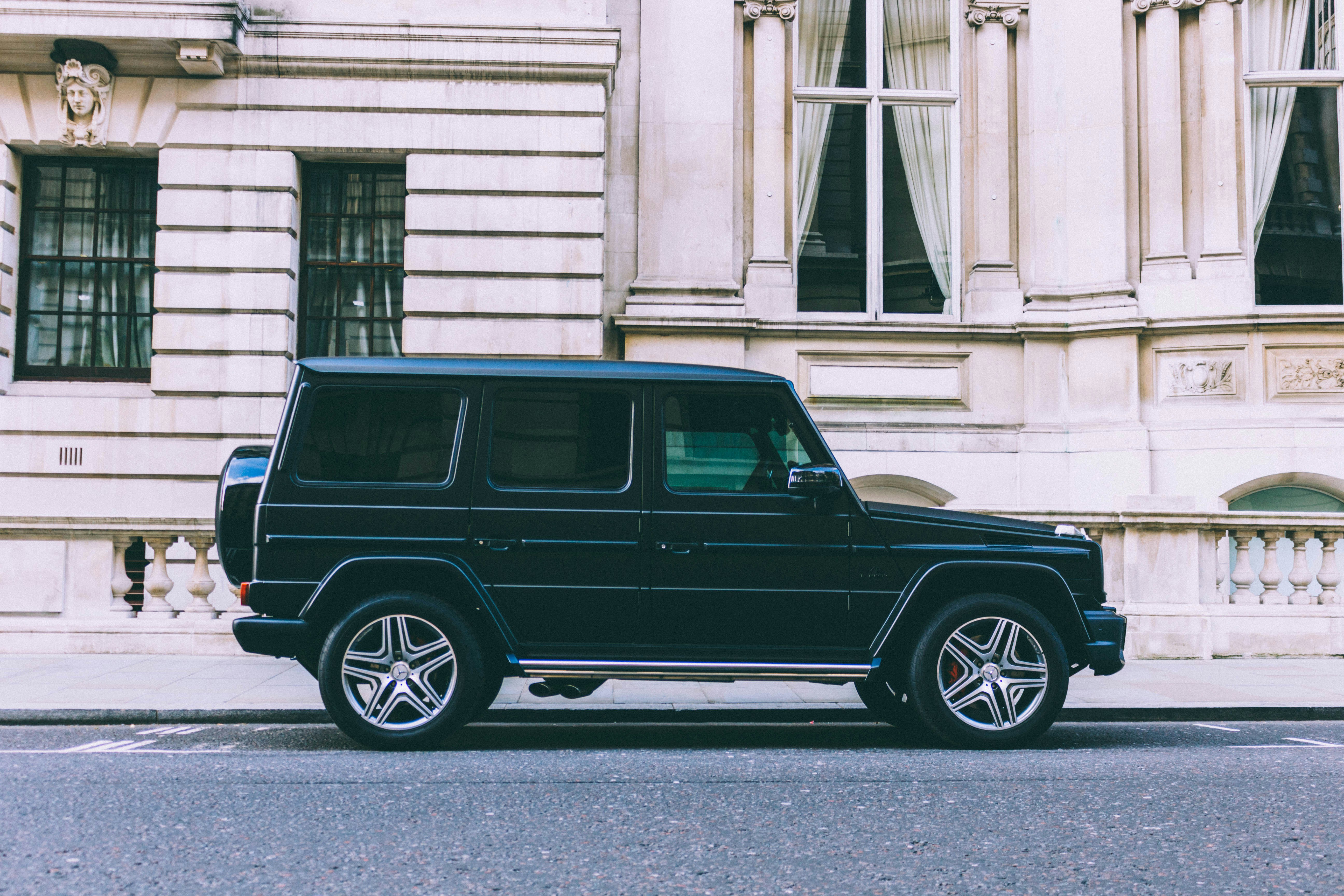 g wagon at stately country house wedding