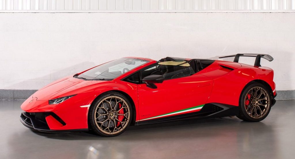red Lamborghini Huracán Performante